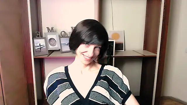  AngeliaFlow  online show from November 7, 8:20 am