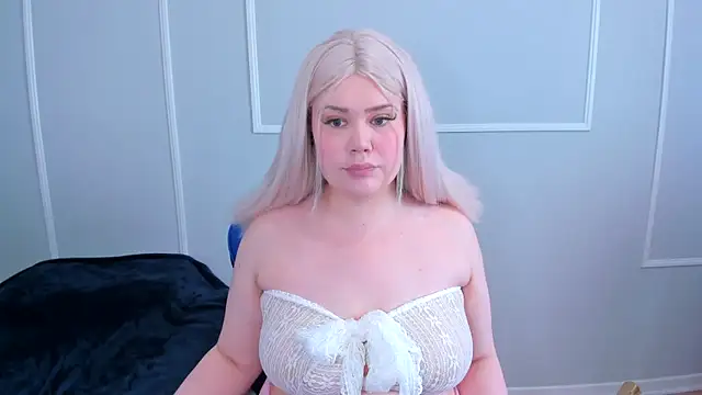  leana  online show from March 4, 4:02 pm