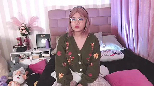 NataliaNovak online show from April 6, 4:19 pm