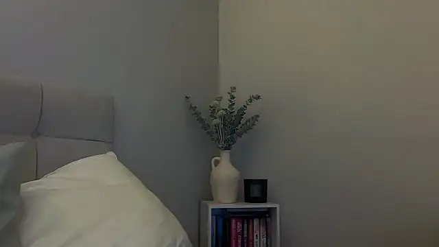 skyejde online show from January 16, 5:20 pm