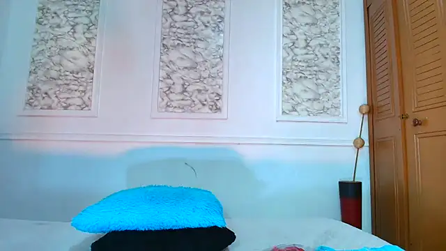 Snapshot of Danella_houston chatting on September 15, 7:21 pm Danella houston online show from September 15, 7:21 pm