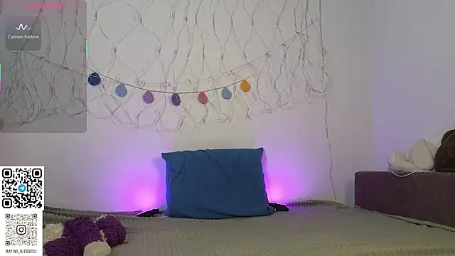 AfinaSweet online show from April 23, 3:14 am