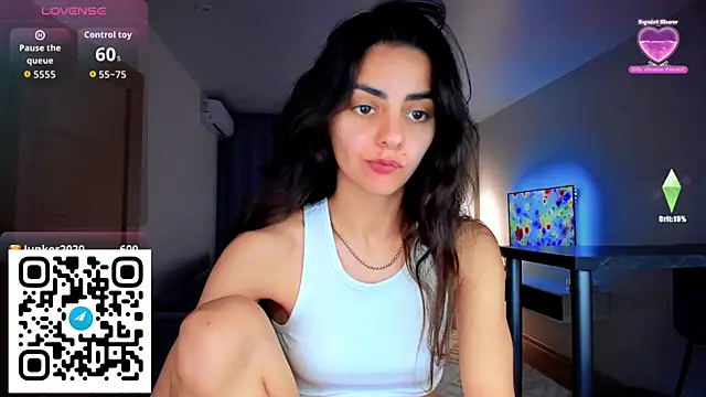 EmiliaZen online show from October 10, 2:33 pm