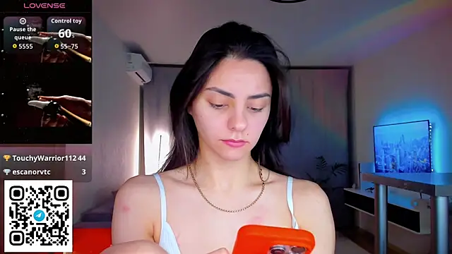 EmiliaZen online show from April 11, 5:27 pm