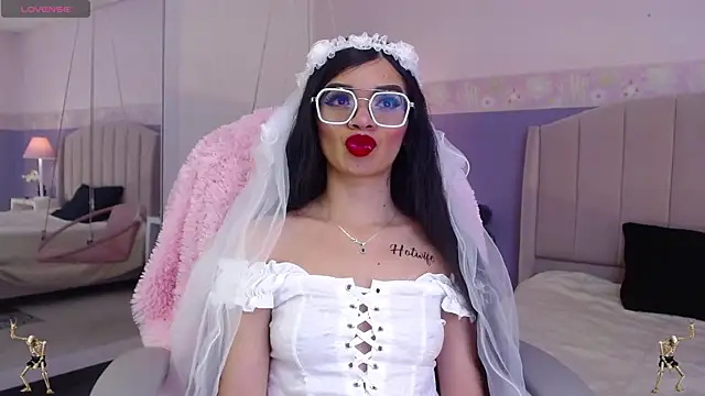 Snapshot of Emerald_gh chatting on October 21, 8:46 pm Emerald gh online show from October 21, 8:46 pm