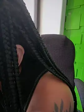 Dulce  Boyd online show from February 28, 3:00 pm