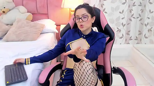 ArianaFranco online show from March 15, 8:33 pm