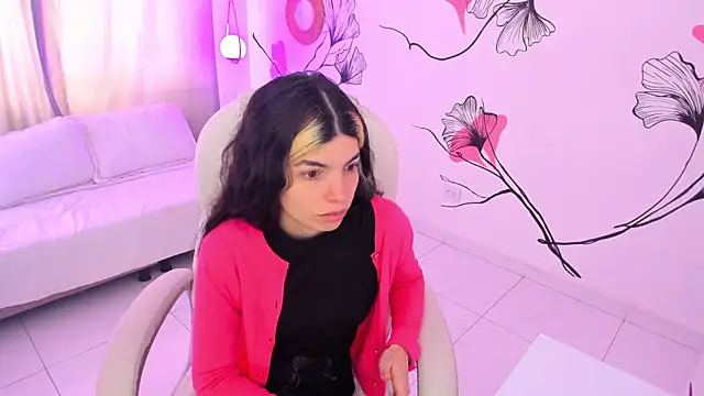 Isabela Fiorelli online show from November 30, 1:37 pm