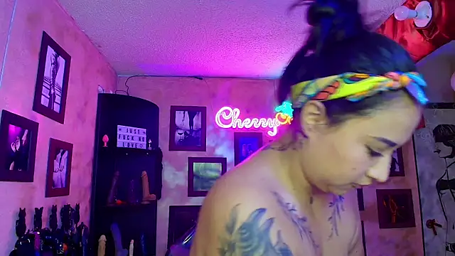 Snapshot of cherryy_bombshelll chatting on September 22, 7:12 pm cherryy bombshelll online show from September 22, 7:12 pm