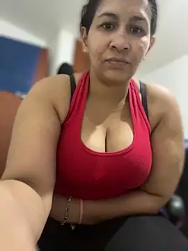 Carola-Ross online show from February 18, 9:47 pm