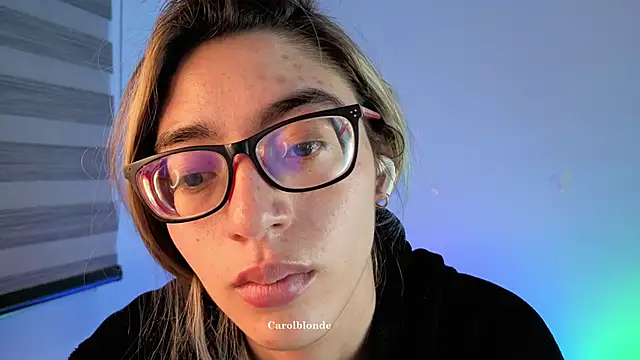Carolblonde online show from June 3, 3:40 am