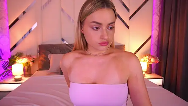 LindsieGreyy online show from June 29, 12:49 pm