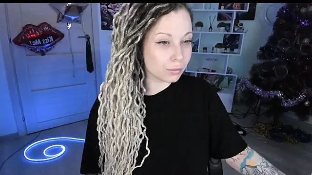 HoneySallyMoore online show from January 11, 3:06 pm