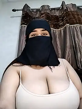 Snapshot of Maraamm chatting on October 17, 12:36 am Maraamm online show from October 17, 12:36 am