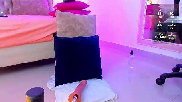 CandieGilson   online show from September 10, 1:44 pm