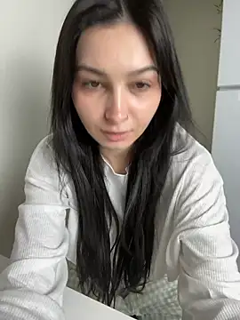 lunalovelee online show from November 17, 2:07 pm