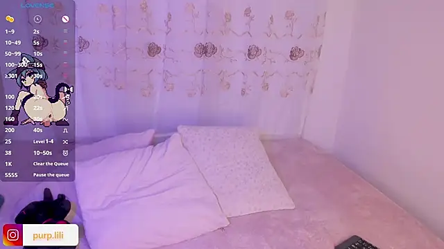 purplelilith3 online show from April 22, 3:47 am