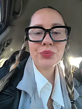 Mona Plus online show from November 6, 7:58 am