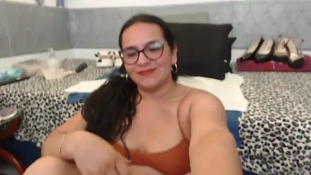 AlexaUllahX online show from October 15, 7:38 pm