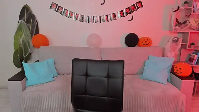 GabriellaMays online show from November 6, 5:13 am