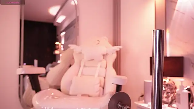 Julieta priv online show from April 18, 7:07 pm