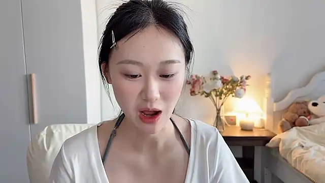 Cassie-20 online show from June 21, 9:35 am