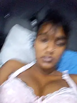 indianpink lips online show from April 4, 4:28 pm