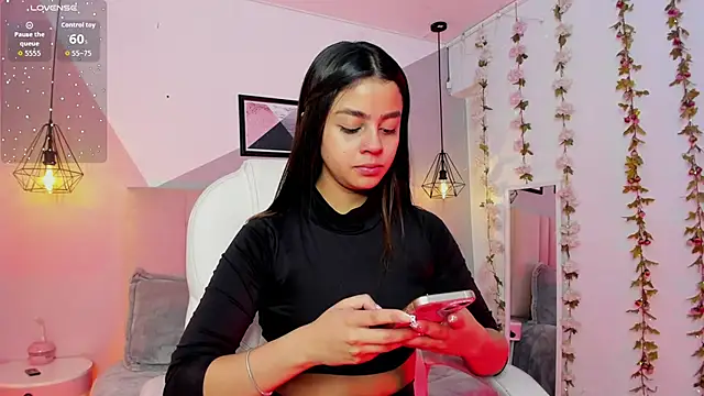 Bella walker  online show from December 22, 8:23 pm