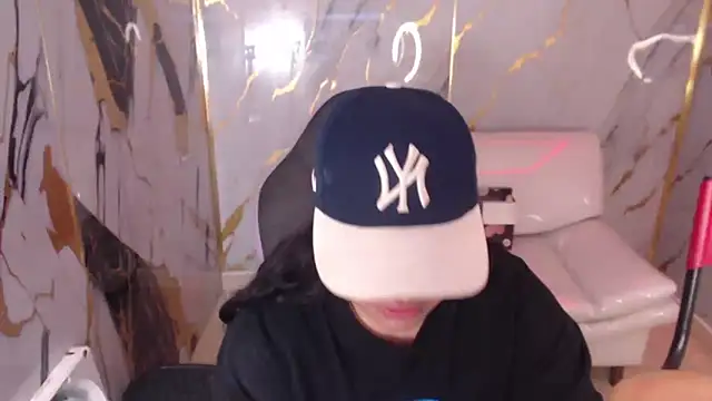 melany rouse18 online show from October 29, 11:47 am