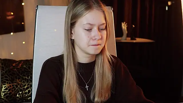 EveMundie online show from April 17, 9:33 am