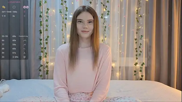 CarolinePepper online show from February 11, 2:18 pm