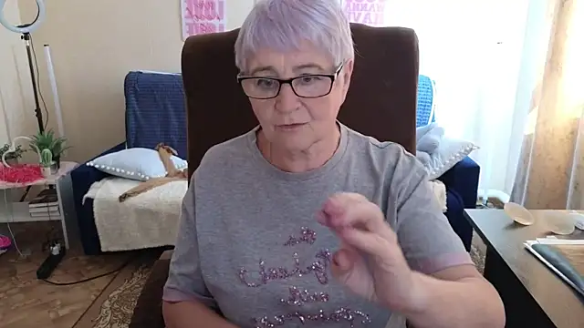 Sandra Snowflake online show from June 16, 12:06 pm