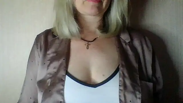 Mary888x online show from June 13, 6:38 pm