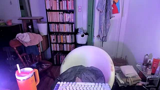 Snapshot of Rosiee69_ chatting on September 14, 8:51 pm Rosiee69  online show from September 14, 8:51 pm