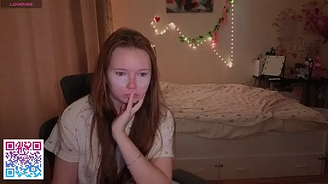 boozekirs  online show from June 11, 3:14 am