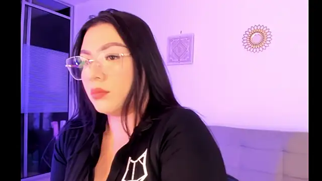 emily-777 online show from January 12, 9:31 pm