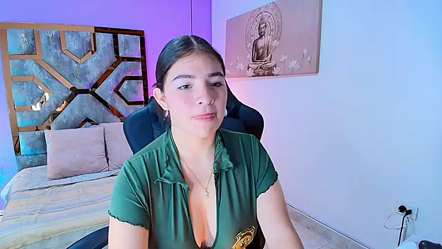 Zamira Taylor online show from November 4, 7:41 pm