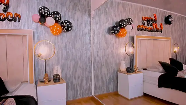 NahomyCarther online show from October 31, 4:14 am