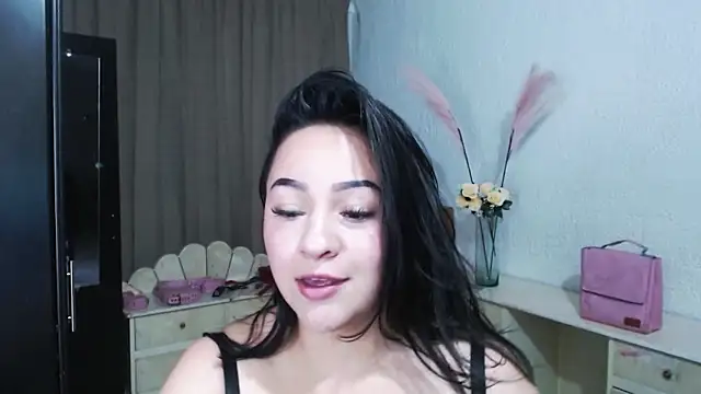 EngelCristaly online show from October 30, 7:00 am