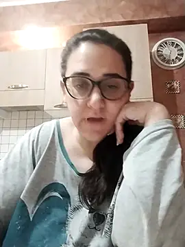 Dolcecurvy online show from February 4, 10:35 pm