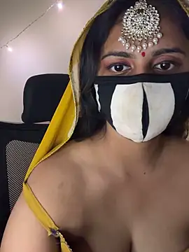 Dishasarmaa05 online show from April 19, 2:39 pm