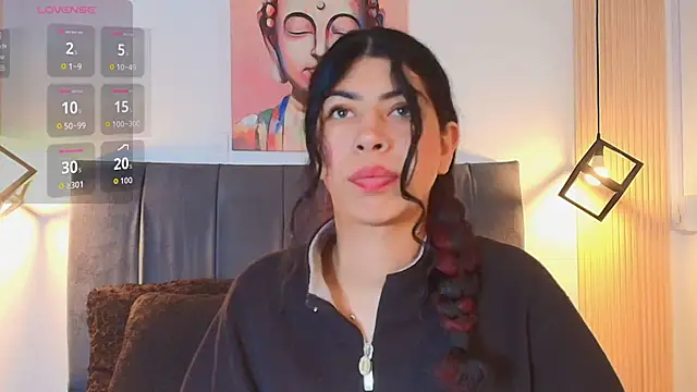 Cassie bloom online show from November 19, 8:09 pm