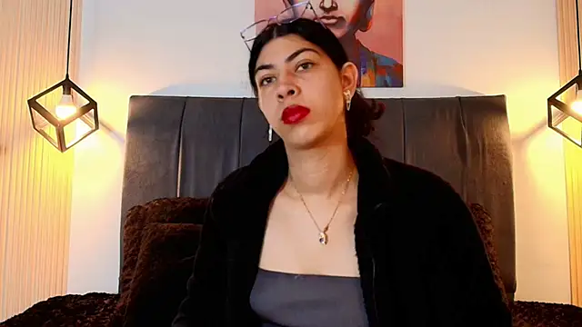 Cassie bloom online show from December 1, 8:33 pm