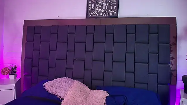 Snapshot of Lexi_Howard_ chatting on October 1, 3:44 am Lexi Howard online show from October 1, 3:44 am