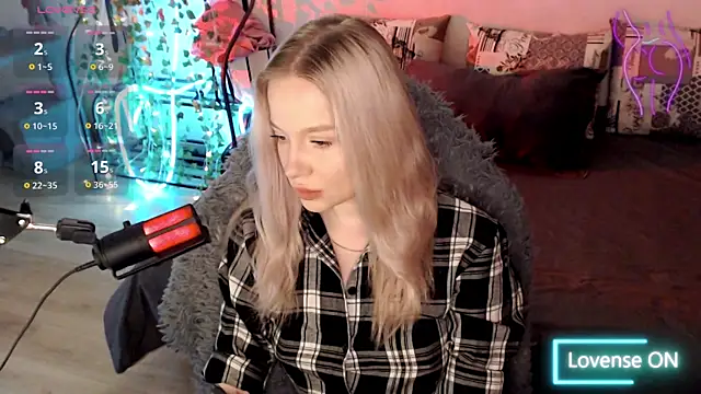 Snapshot of lissallor_ chatting on September 16, 9:56 pm lissallor  online show from September 16, 9:56 pm