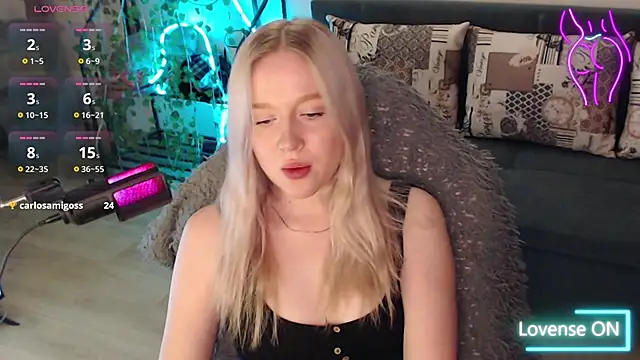 Snapshot of lissallor_ chatting on September 27, 7:21 pm lissallor  online show from September 27, 7:21 pm