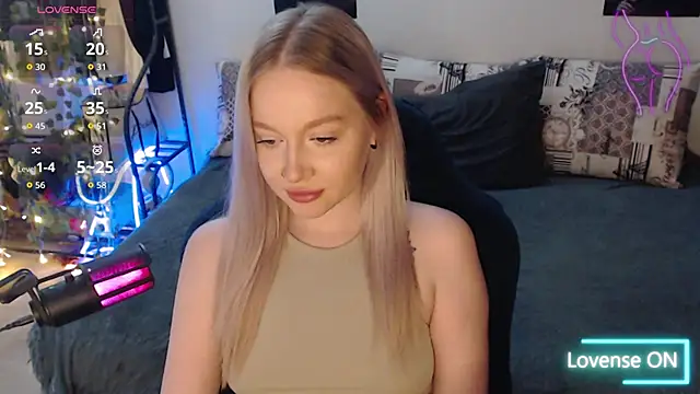 Snapshot of lissallor_ chatting on October 26, 12:50 am lissallor  online show from October 26, 12:50 am