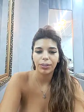 Bella Posh online show from November 3, 5:33 am