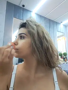 Bella Posh online show from October 6, 6:19 am