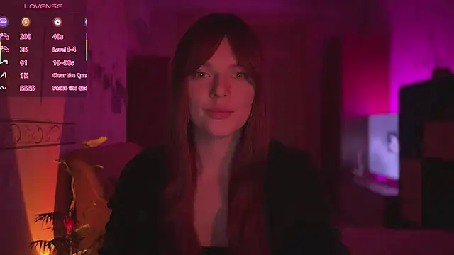 CherryRed Girl online show from April 3, 9:46 pm